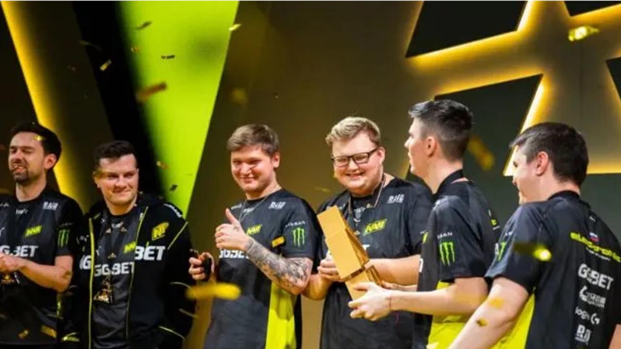 的巨大失误 的巨大失误